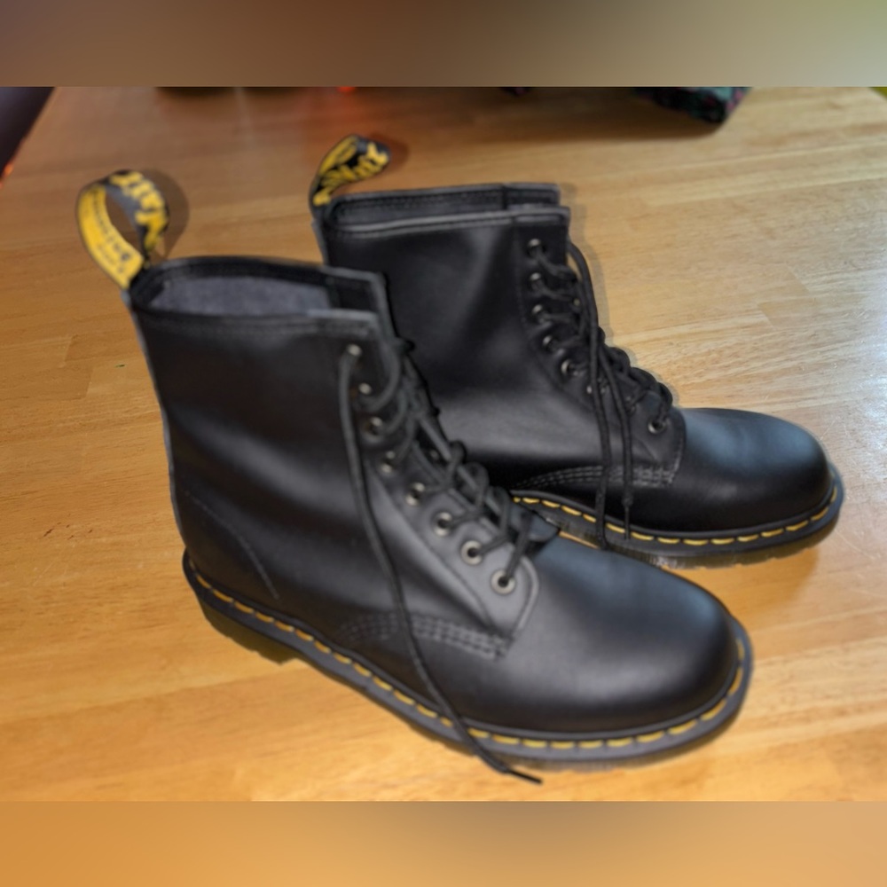 Dr. Martens Boots Men’s 10 ladies 11 worn once